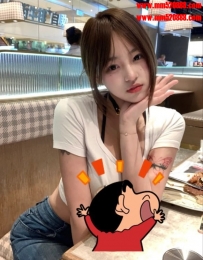 小翹（健身女神）  超棒健身達人，前凸後翹、腰細臀翹 比例完美