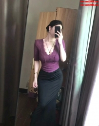 蘇婉蓉   165cm  48kg  D+   27歲  行政助理   外表端莊，氣質卻很耐人尋味